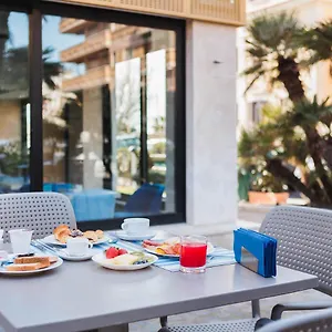 Hotel Fly Decó, Ostia